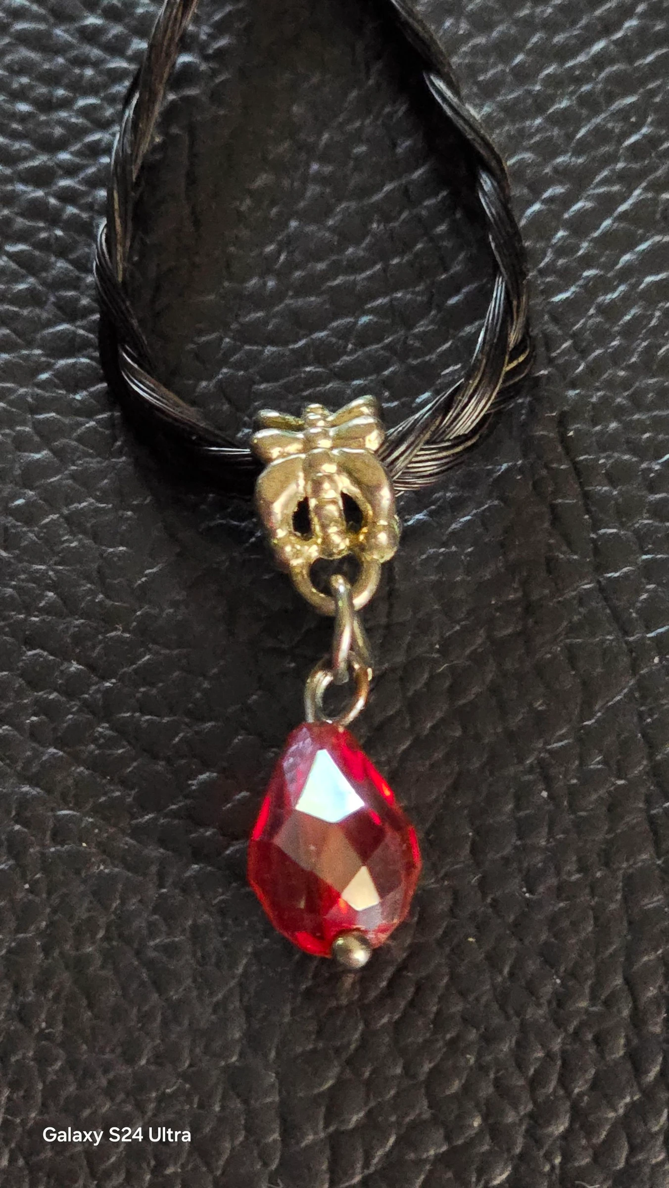 Handgemaakte hanger van paardenhaar  – photo 2